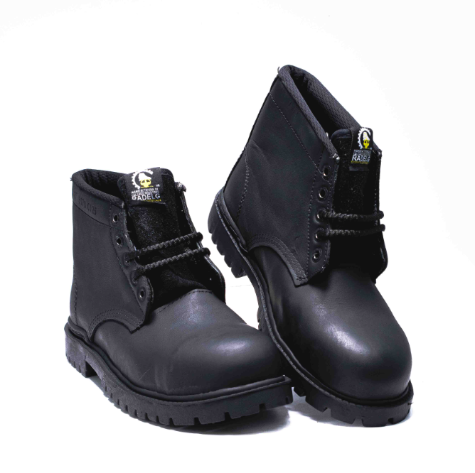 zapato / bota inndustrial con casquillo
